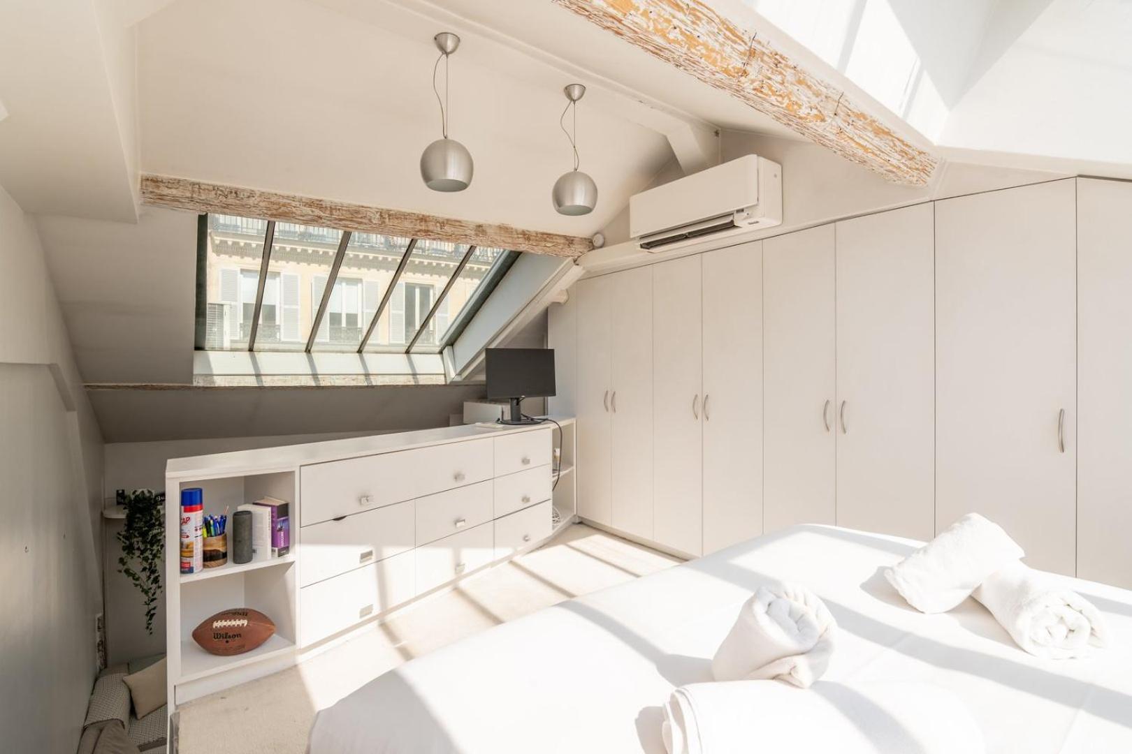 Bright And Chic Duplex With Ac, Heart Of 9th Appartamento